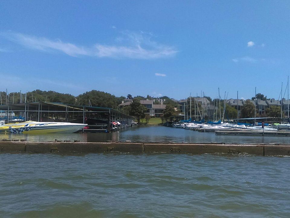 1st image of 426 Yacht Club Dr APT F