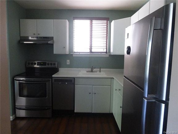 5th image of 406 Drew Ln