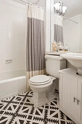 Sold by Corcoran | media 7