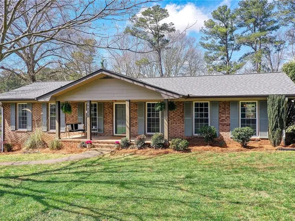 3911 Catalina Dr, Marietta, GA 30066