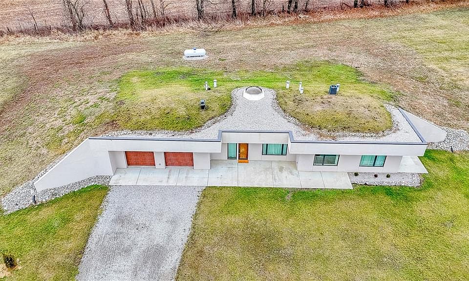 18018 Ozark Ln, Higginsville, MO 64037 | Zillow