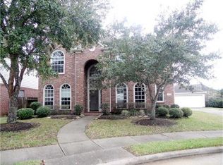 2602 Garnet Ct, Pearland, TX 77584
