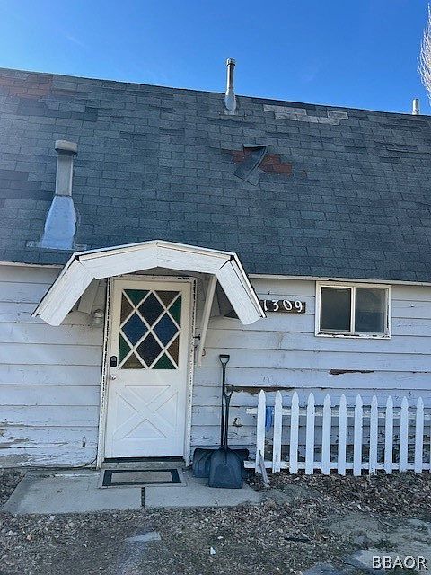 1st image of 1309 Barranca Blvd