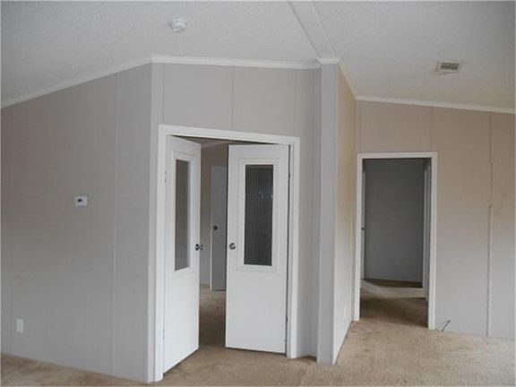 Office or 4th bed room off living room