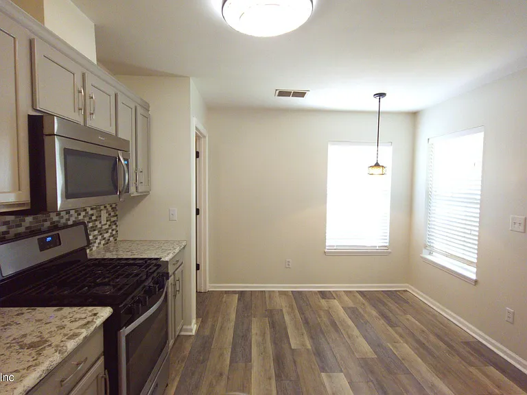 11155 Stanley Steamer Ln — Photo 6