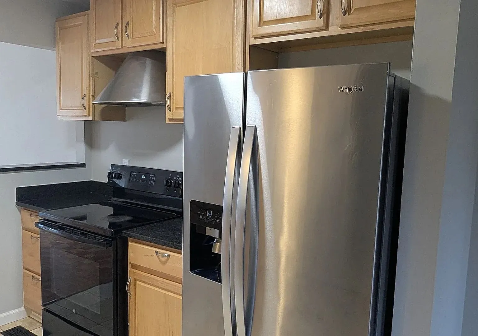 Room in 3 Bedroom Home at Cooper Lake Dr SE — Photo 2