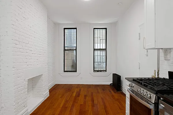 Rented by Compass | media 9