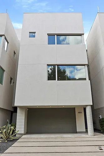 4302 Rose St Photo 1