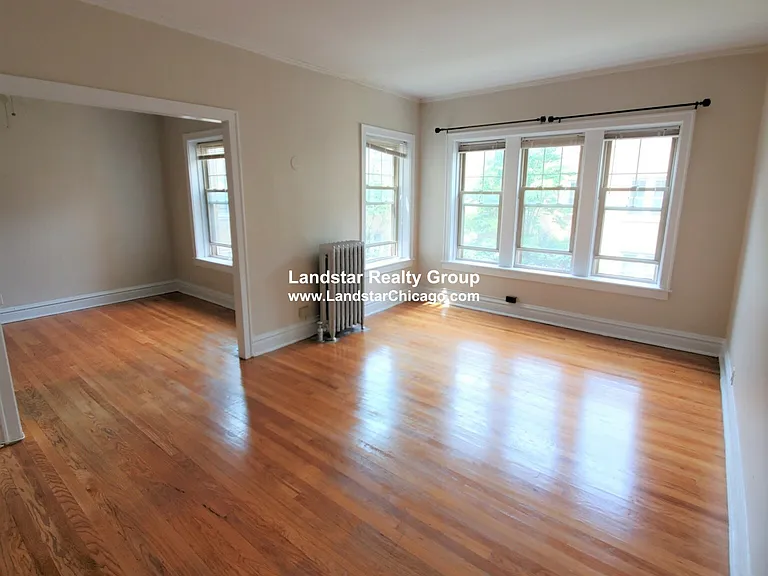 908 Reba Pl #2S — Photo 3