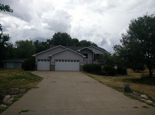 21600 Potawatomi St NW, Oak Grove, MN 55303