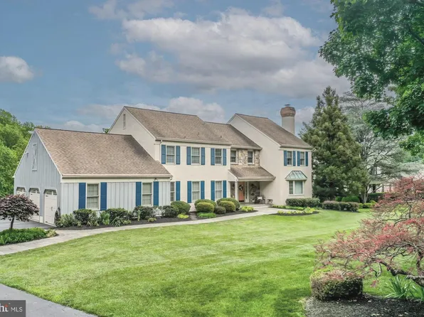 870 Silverwood Dr, West Chester, PA 19382