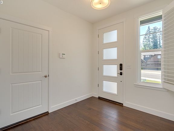 3rd image of 11203 NE 143rd Ave