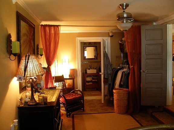 Family Rm/4th Bedroom