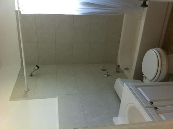 4th image of 704 N 20th Ct