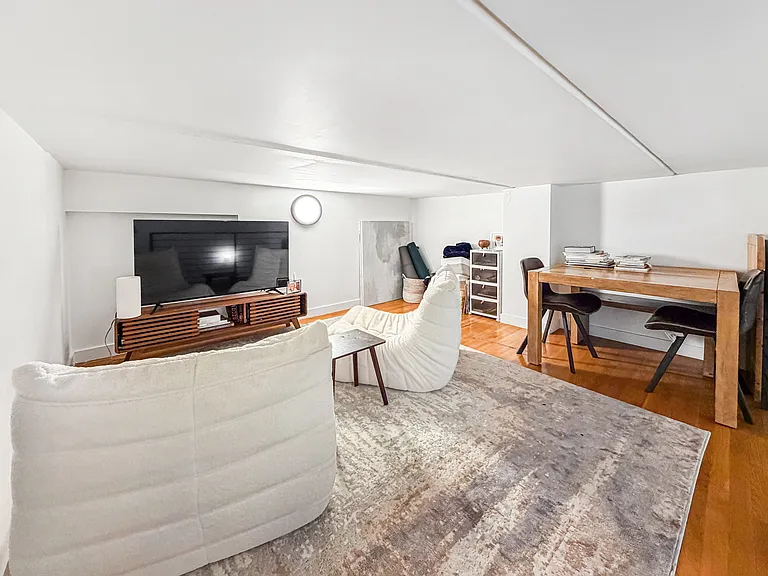 342 Eldert St #405 — Photo 7