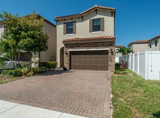 3015 Butternut Ln, Riviera Beach, FL 33410