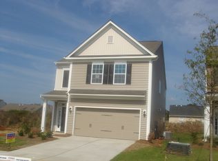422 Knothole Ln, Charlotte, NC 28214