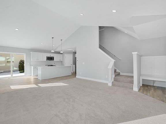 3rd image of 2806 Opal Ct