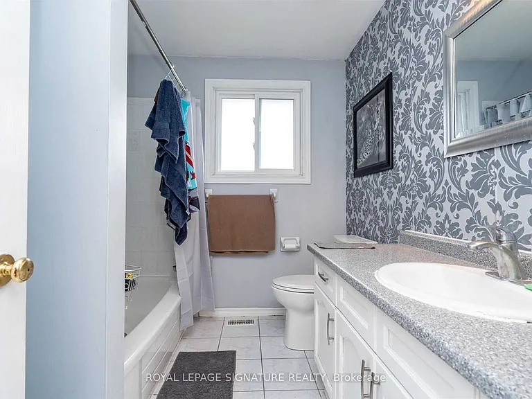 52 Buchanan Cres — Photo 18