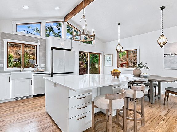 5th image of 11130 N Culdesac Way