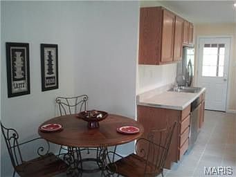 5th image of 12165 Sunnycrest Pl