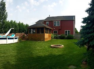 2486 Crystal Creek Ln, Elgin, IL 60124