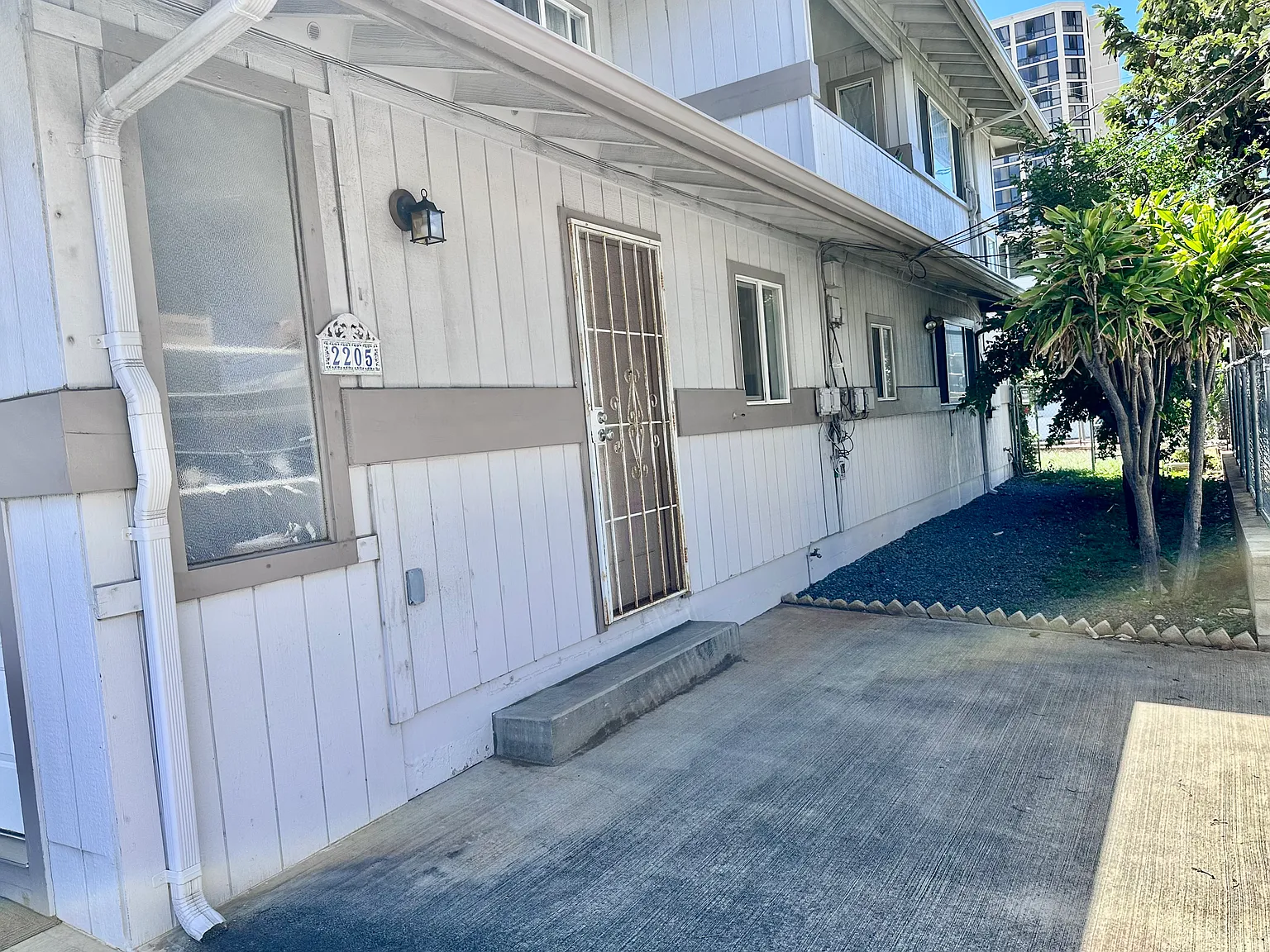 2 bed, 570 sqft, $1,700 — Photo 1