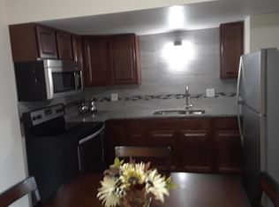 4872 Creekview Rd APT 7, Rockford, IL 61108