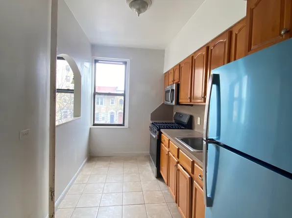 8708 Ridge Boulevard image 4 of 6