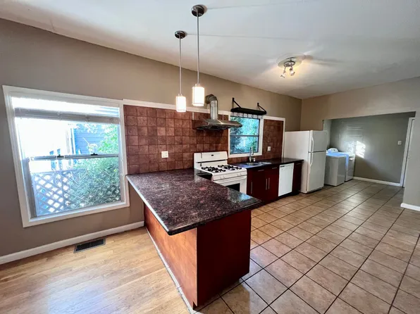 3209 Hannah St, Oakland, CA 94608
