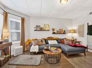 2919 N Seeley Ave APT 1F, Chicago, IL 60618