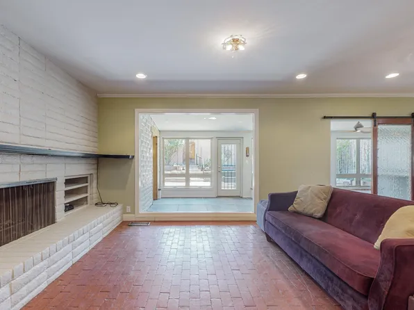 3510 La Hacienda Pl NE, Albuquerque, NM 87106