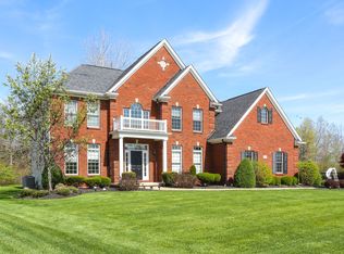 281 N Rockingham Way, Buffalo, NY 14228