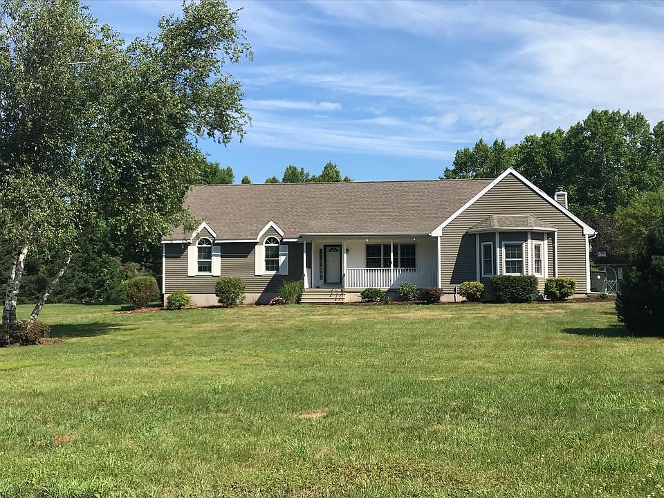 1st image of 40 Charlotte Dr