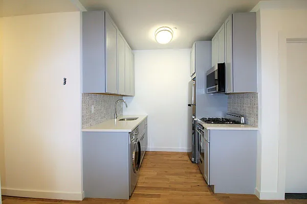 Rented by Bruma Realty LLC | media 34