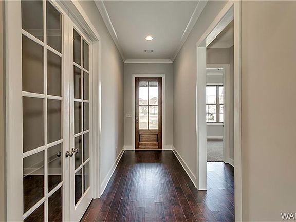 2nd image of 11442 Dyer Ln #260