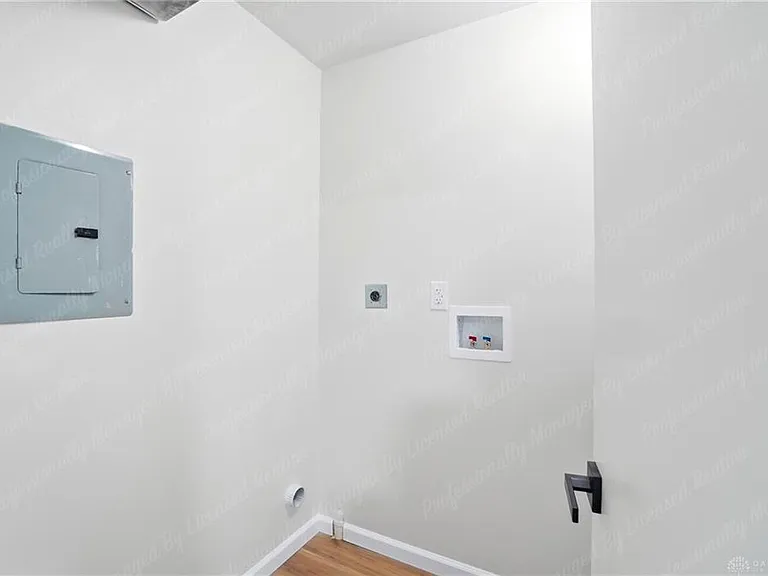 539 N Broad St — Photo 37