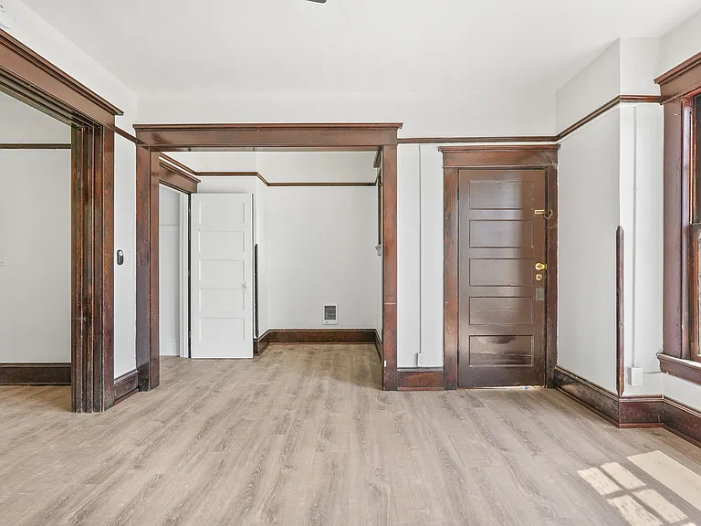2411-2417 NE Glisan St #2415 — Photo 15