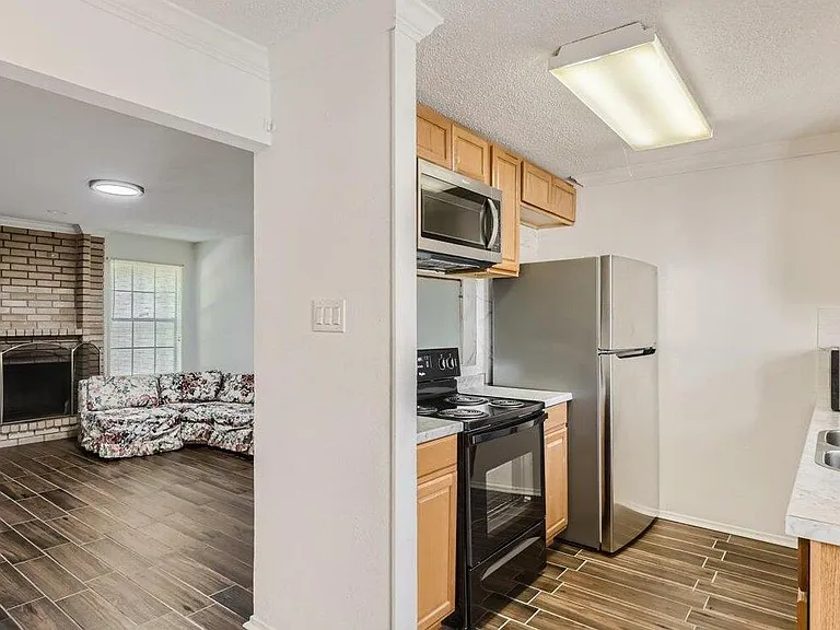8400 Jamestown Dr #512 — Photo 5