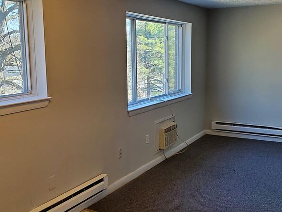 5th image of 16 Bell Ct APT C2