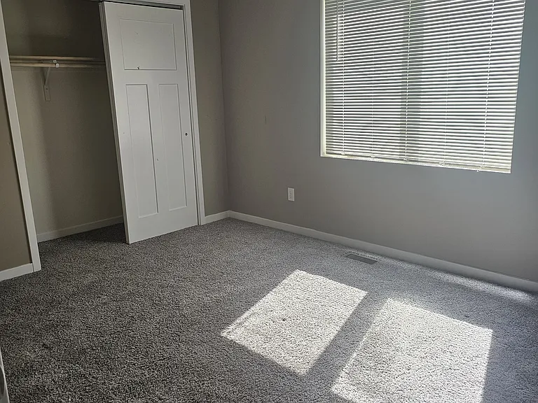 6537 Burlington Ave #1 — Photo 14