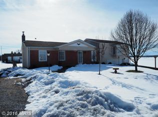 99 Hickory Ln, Ranson, WV 25438