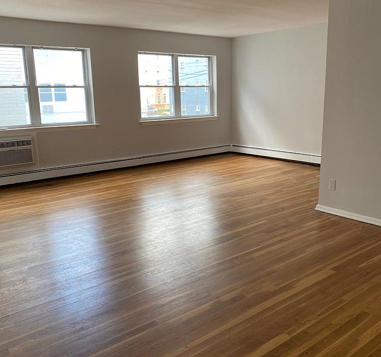 Living room-dining area-