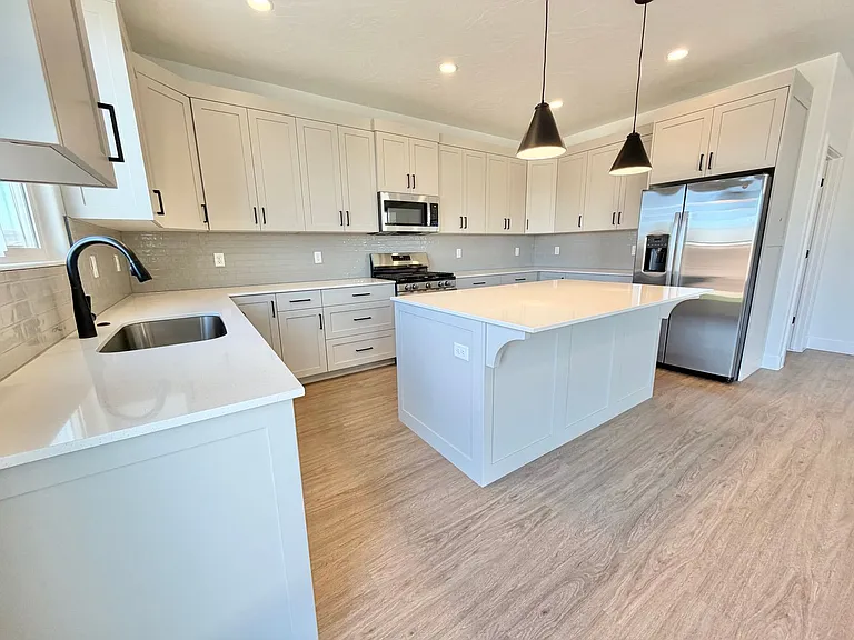 4129 E El Capitan Way St — Photo 9