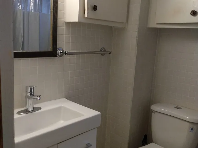 37 Macdonald Ave — Photo 2