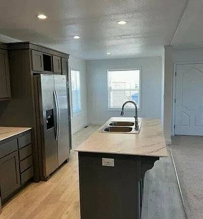 4th image of 35 Tulip Ct