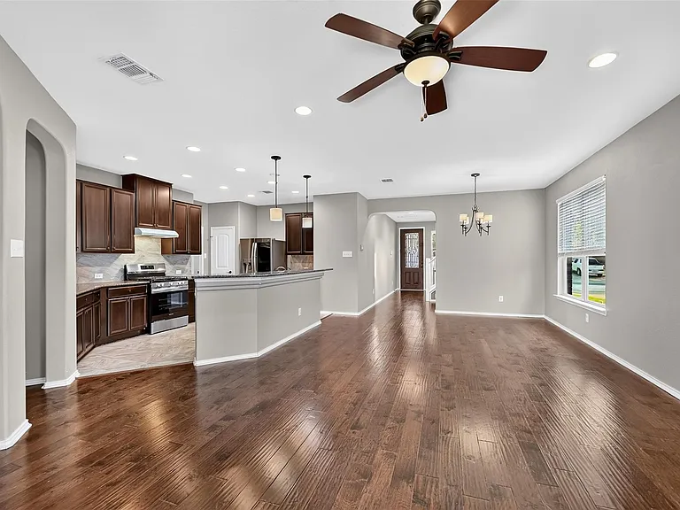 1049 Clove Hitch Rd — Photo 7