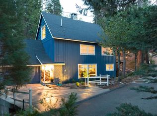 27661 Greenway Dr, Lake Arrowhead, CA 92352