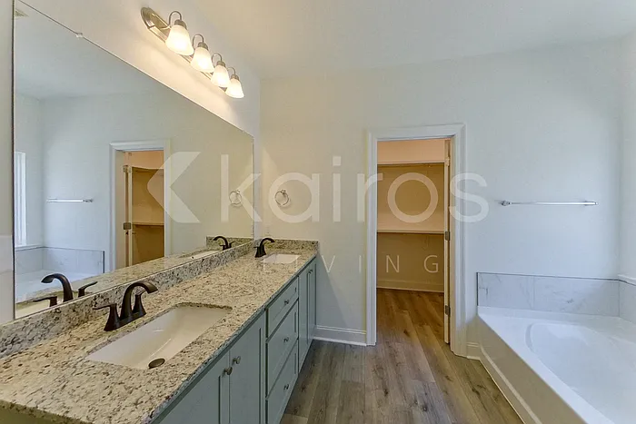 7936 Hendrick Dr — Photo 16