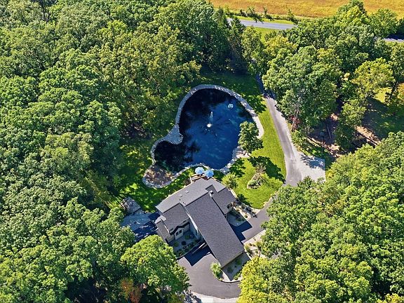 2nd image of 1802 Hathaway Rd
